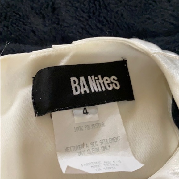 Colour-blocked black and white dress - Picture 5 of 9